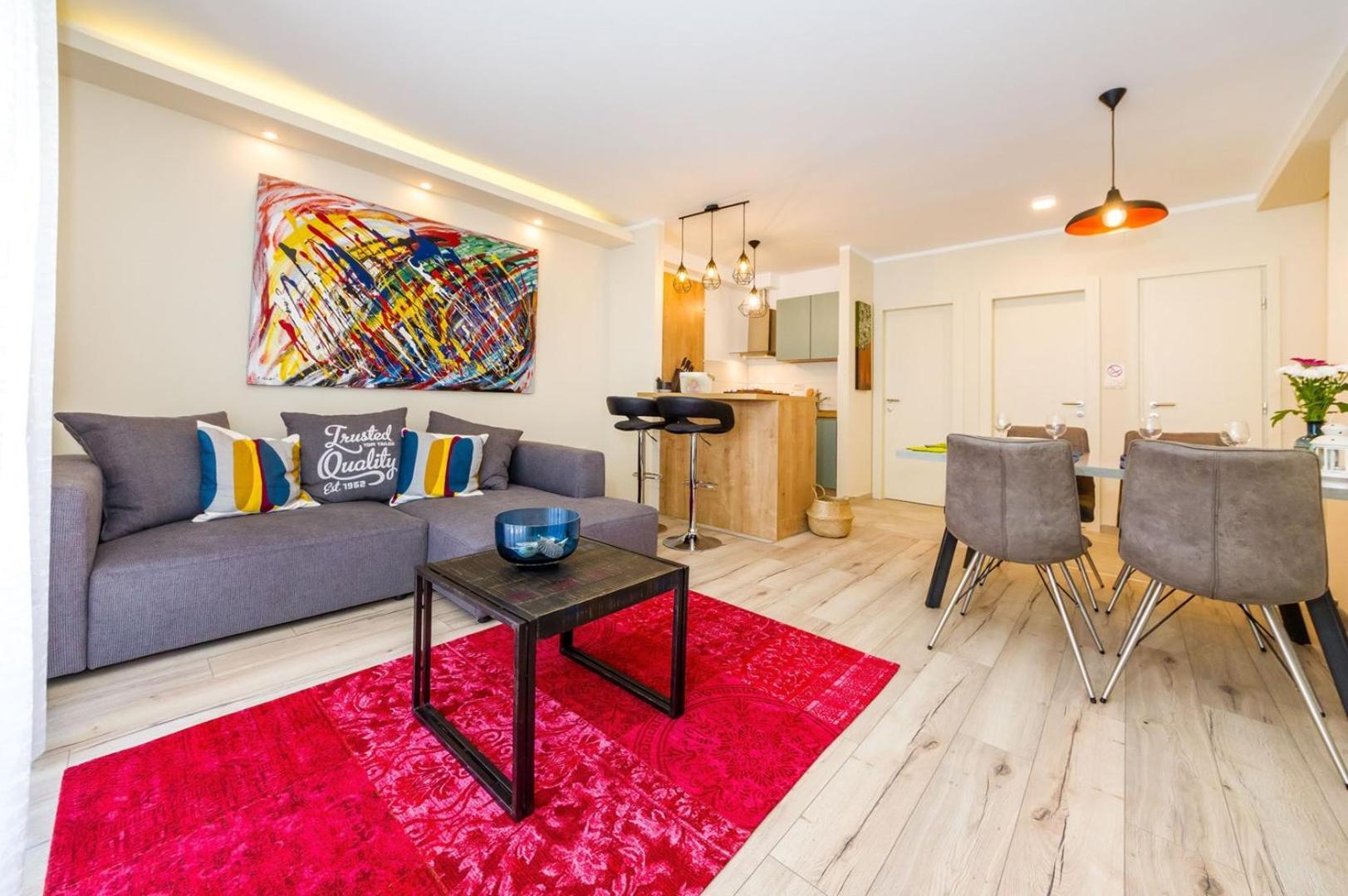 Ema 2Br Apt. In Old Town Centre ซาดาร์ ภายนอก รูปภาพ