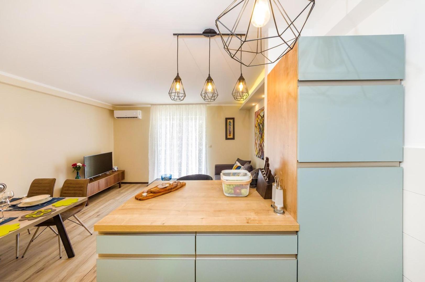 Ema 2Br Apt. In Old Town Centre ซาดาร์ ภายนอก รูปภาพ