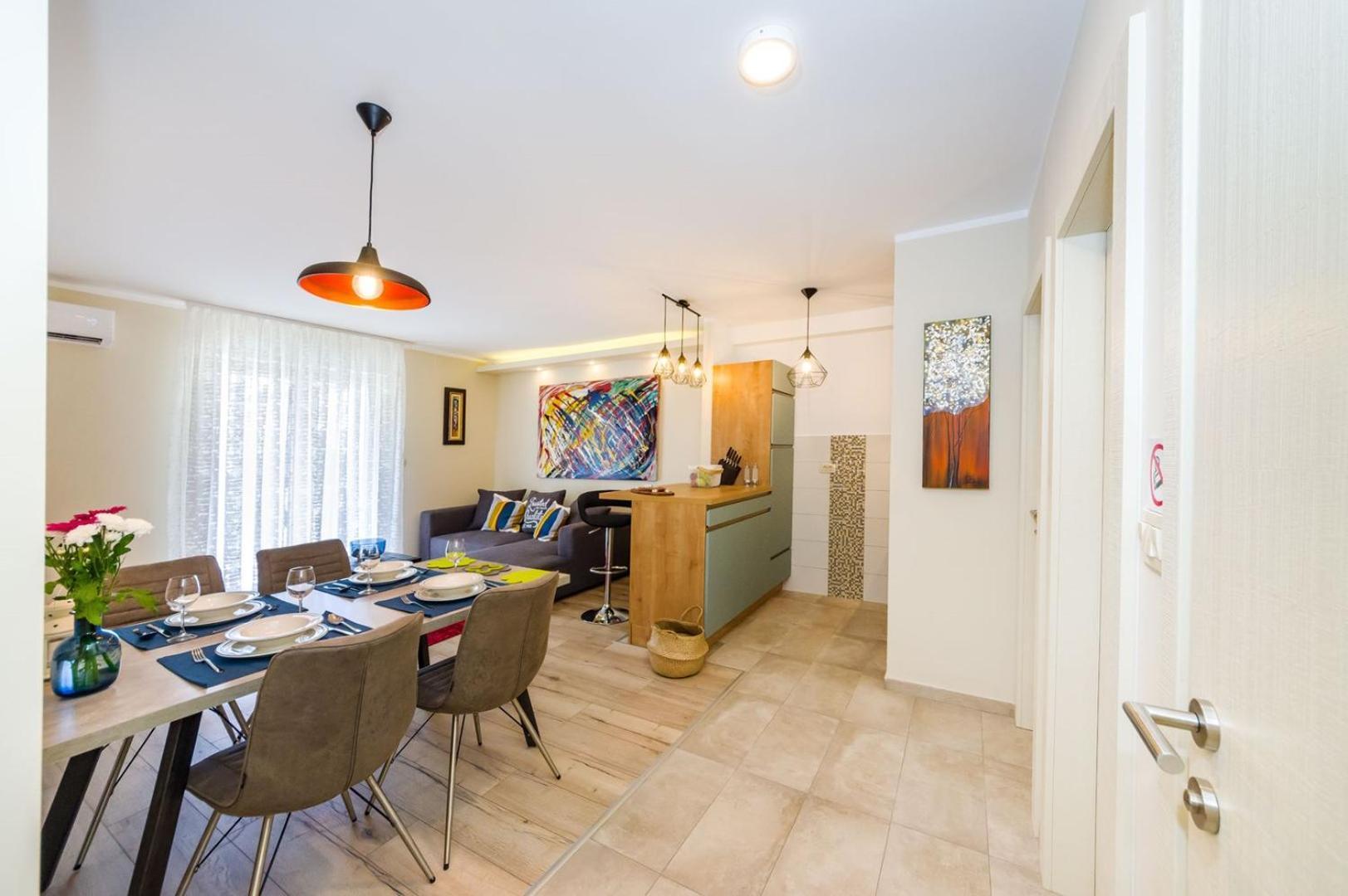 Ema 2Br Apt. In Old Town Centre ซาดาร์ ภายนอก รูปภาพ