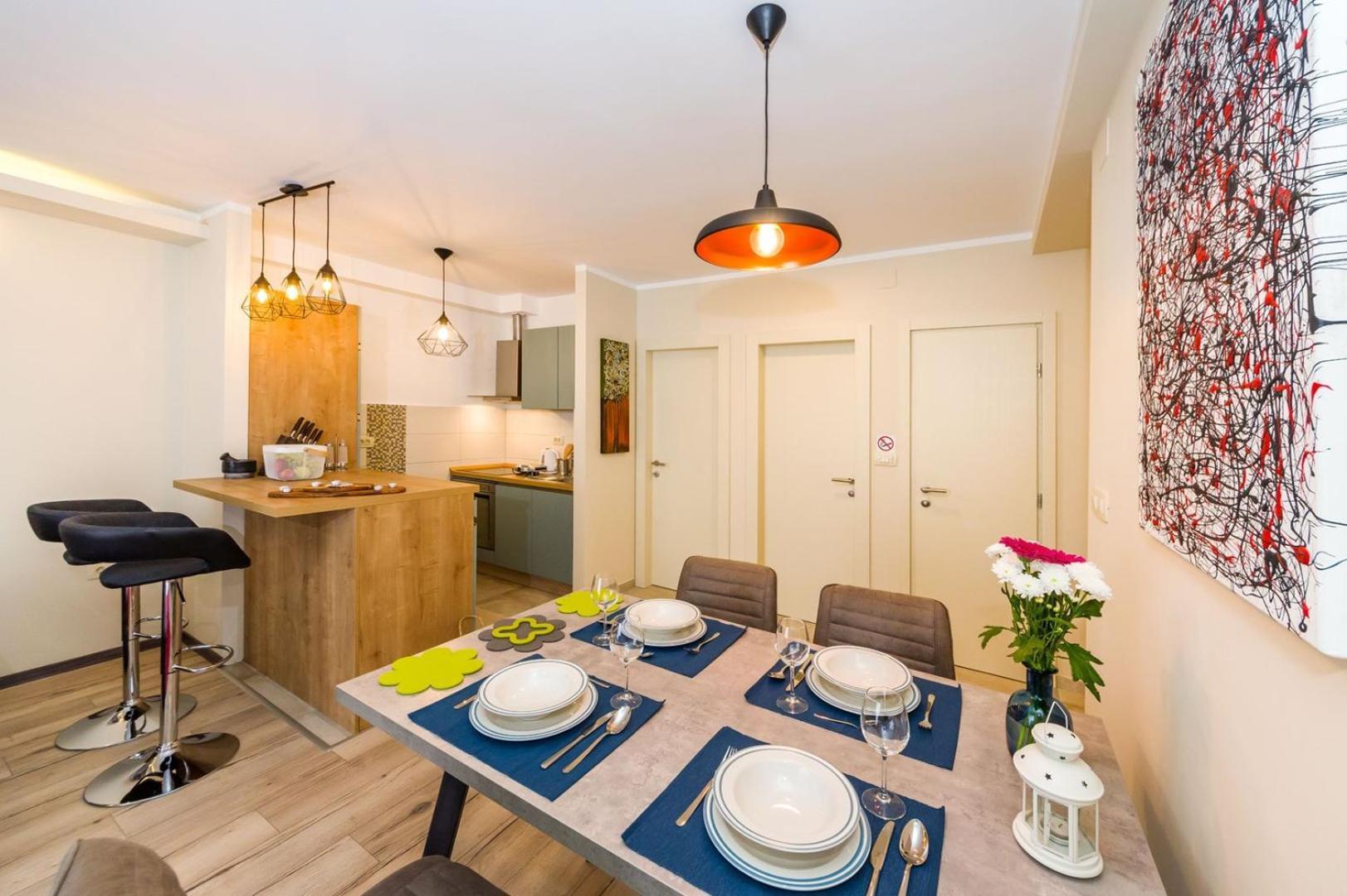 Ema 2Br Apt. In Old Town Centre ซาดาร์ ภายนอก รูปภาพ
